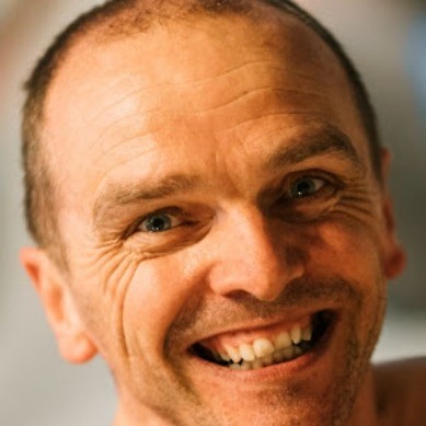 Kinésithérapeute en consultation